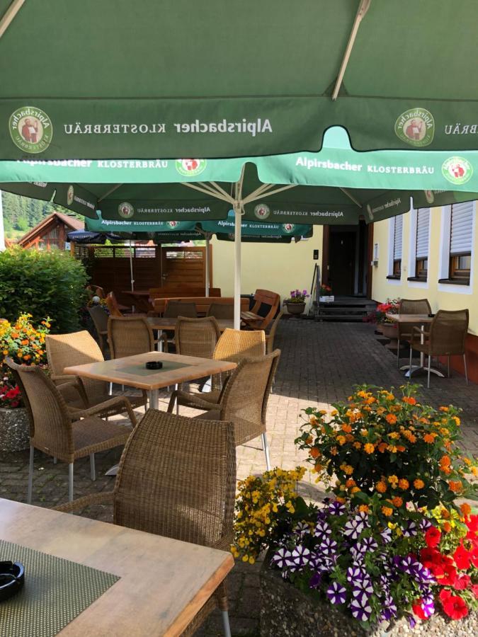 Hotel-Restaurant Gasthof Zum Schutzen Baiersbronn Exterior photo